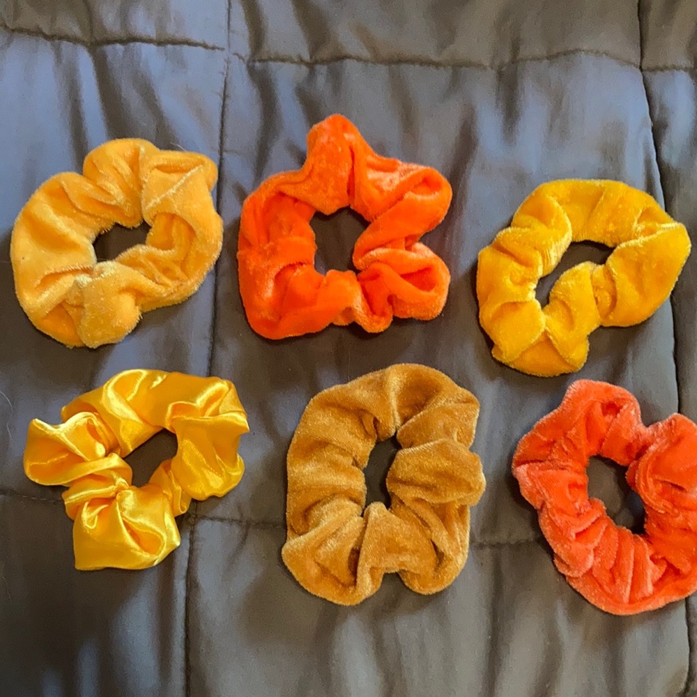 6 pcs orange scrunchies